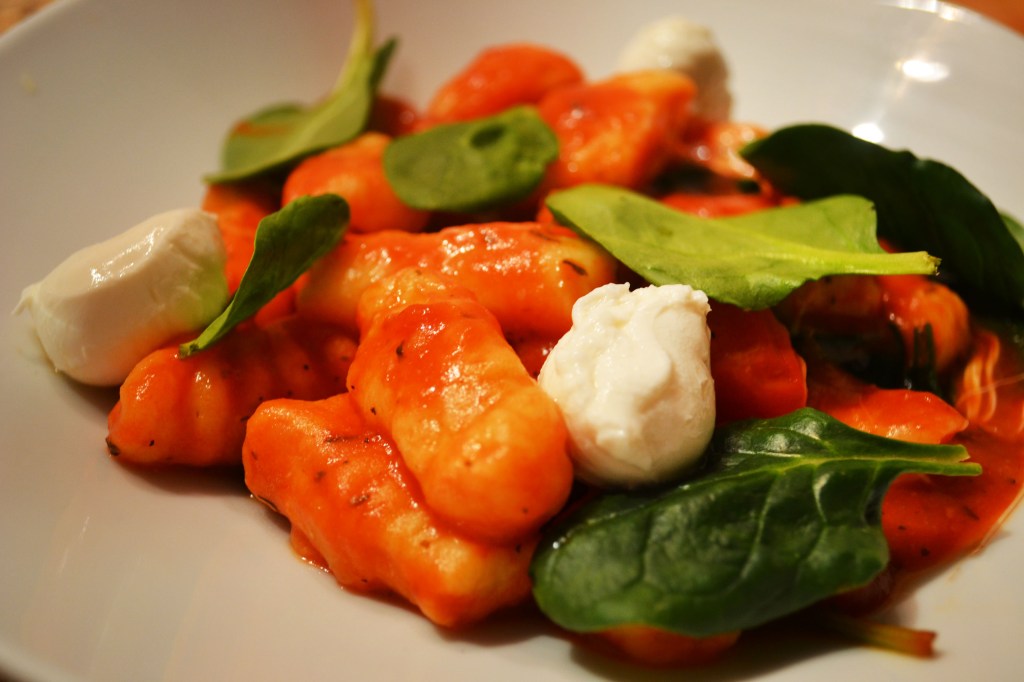 Gnocchis épinard, tomates, mozzarella
