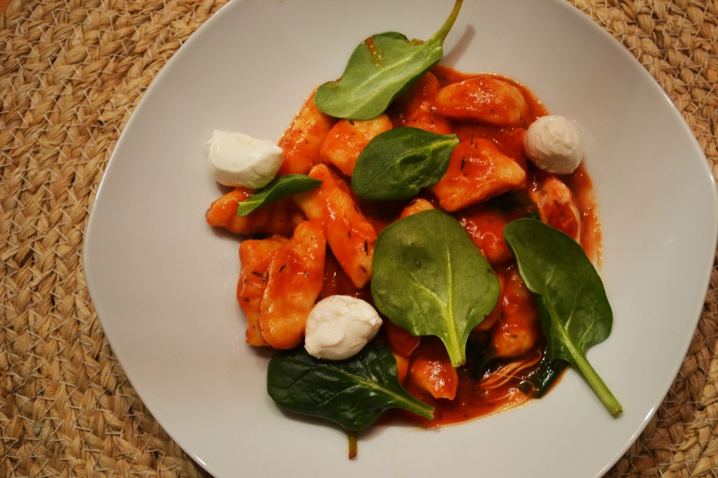 Gnocchis épinard, tomates, mozzarella