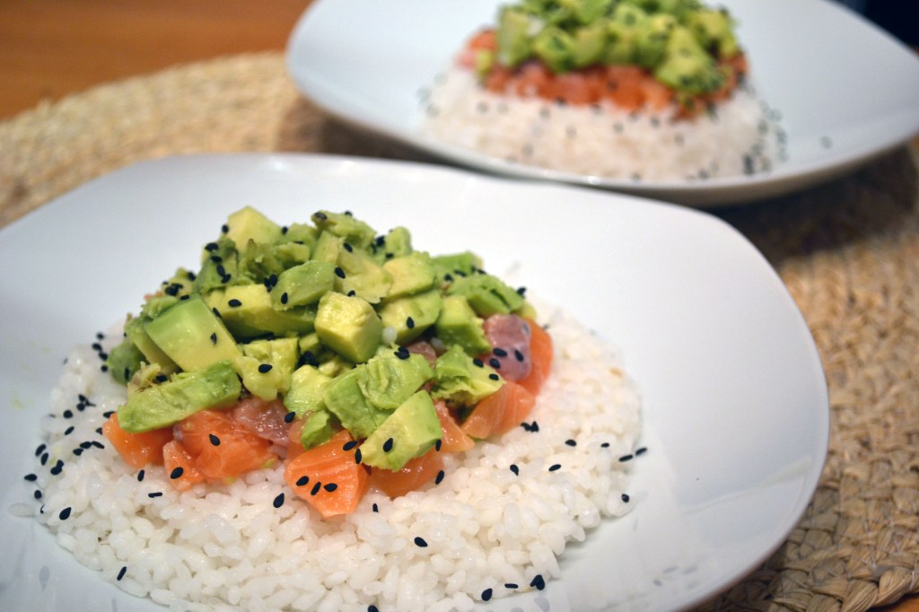 Chirashi saumon avocat