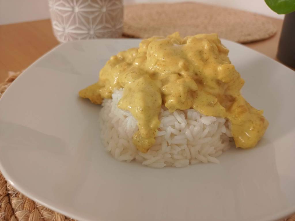 Poulet coco-curry crémeux